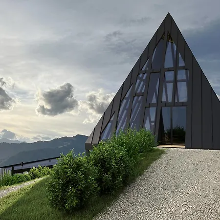 Emshir Lodge Krasnik