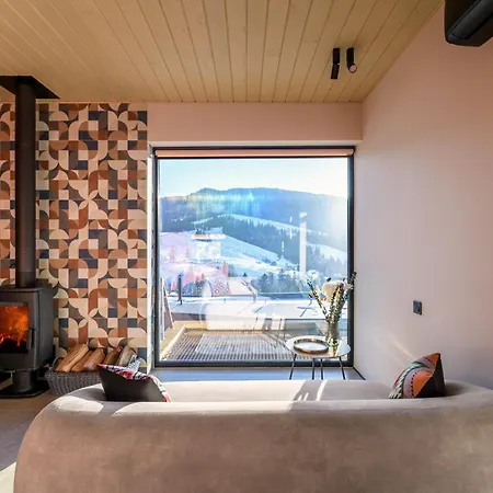 Emshir Lodge