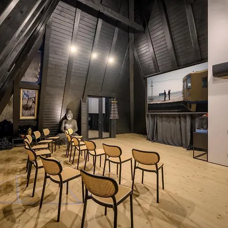 Emshir Lodge Krasnik