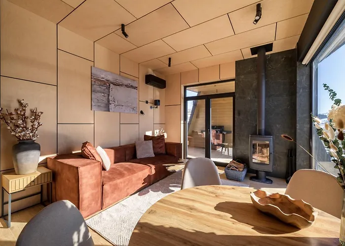 Emshir Lodge Krasnik